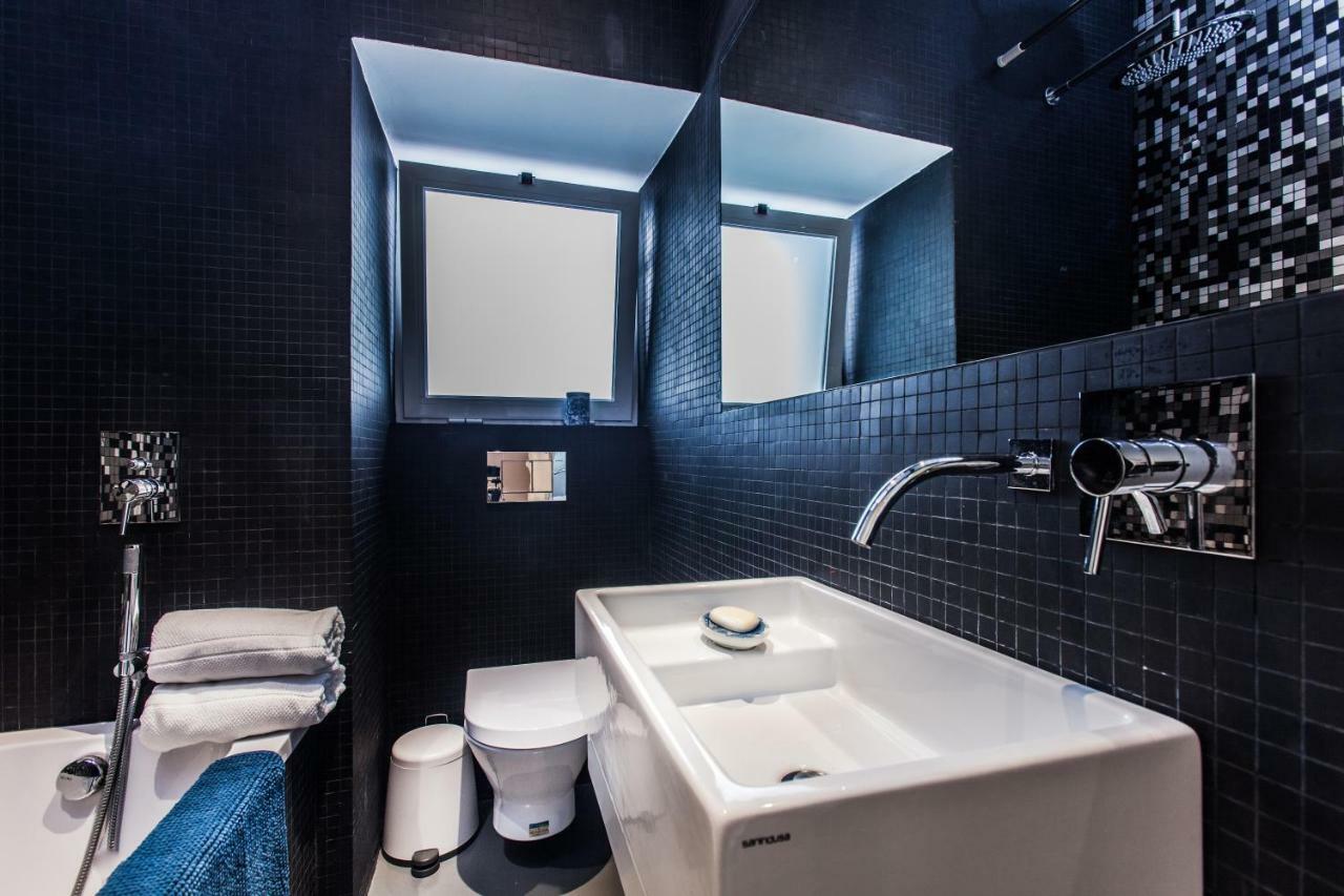 Renovated Apart With Private Courtyard, By Timecooler Lissabon Exterior foto